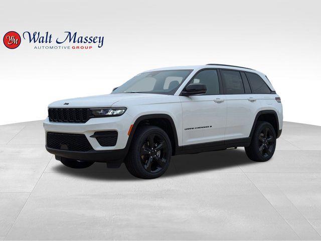 new 2025 Jeep Grand Cherokee car, priced at $40,575