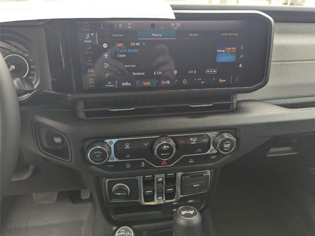 new 2025 Jeep Wrangler car, priced at $43,325