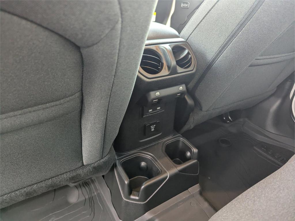 new 2025 Jeep Gladiator car, priced at $43,896