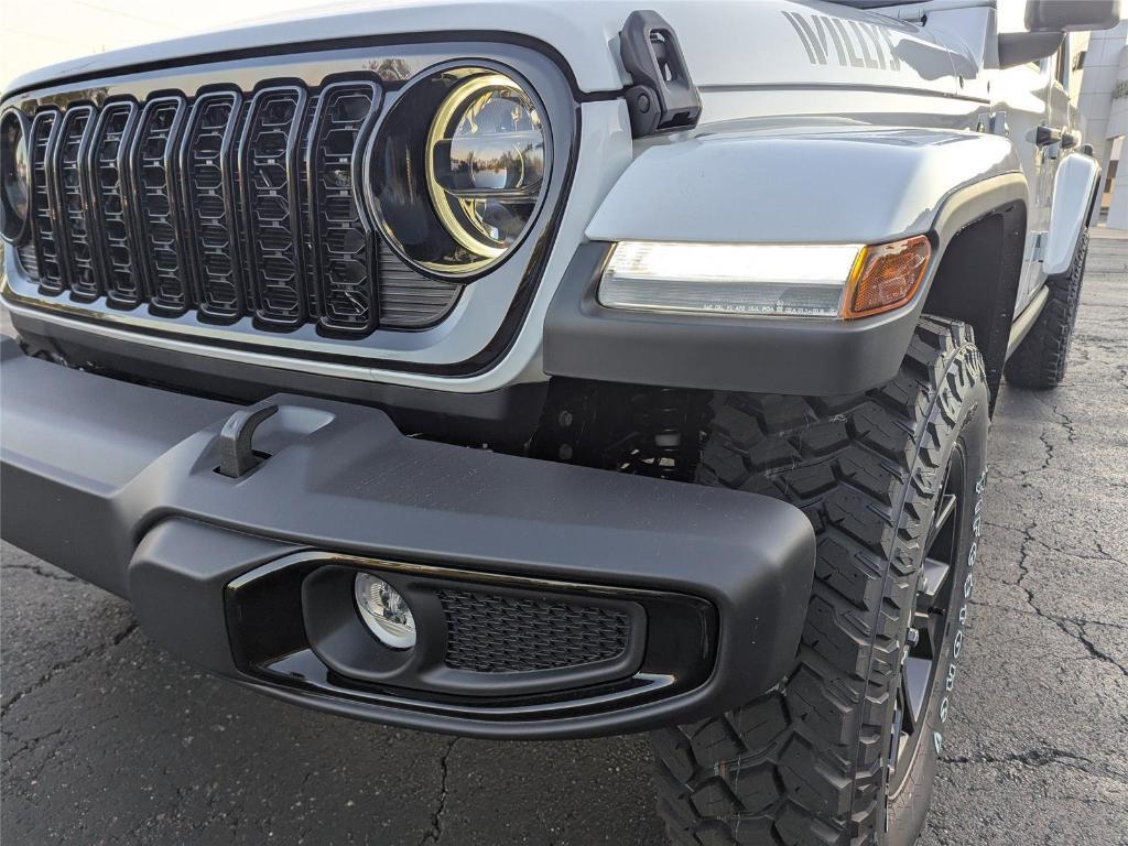 new 2025 Jeep Gladiator car, priced at $43,896