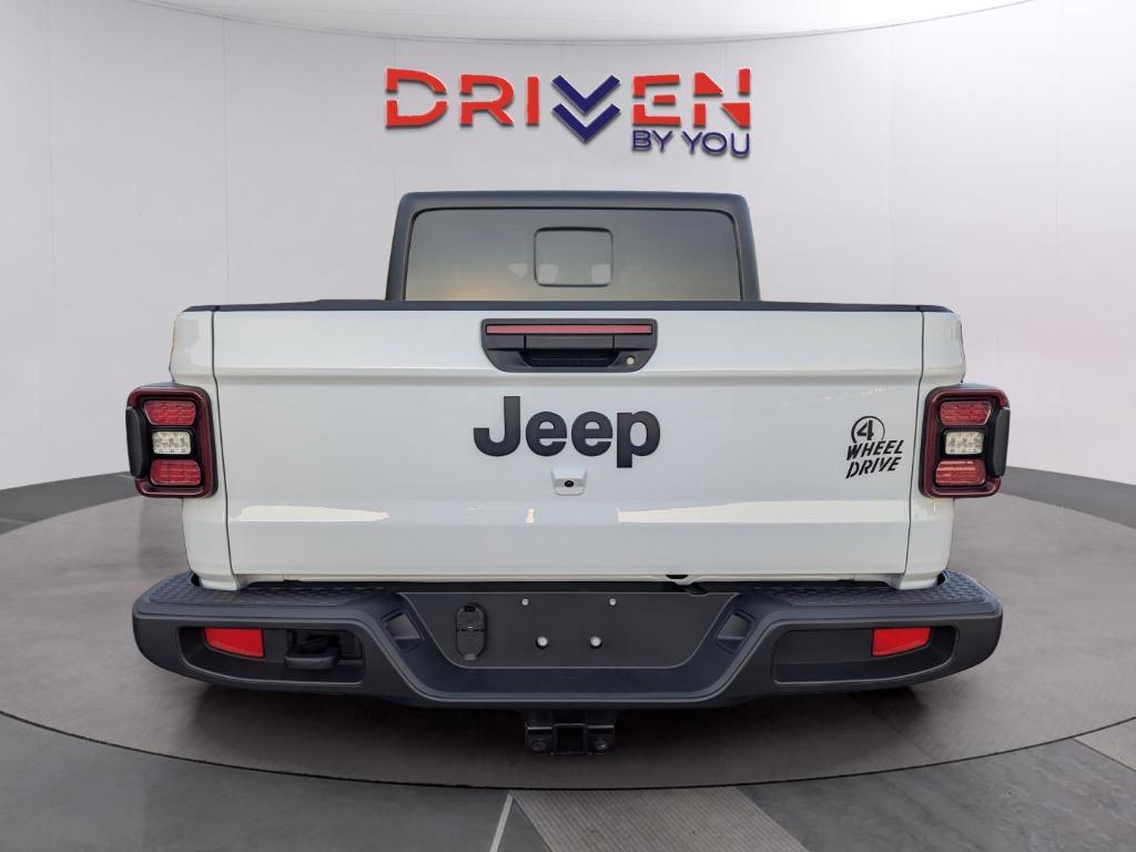 new 2025 Jeep Gladiator car, priced at $43,896