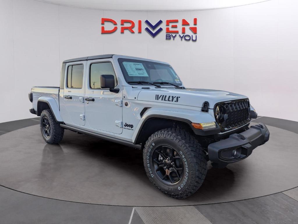 new 2025 Jeep Gladiator car, priced at $43,896
