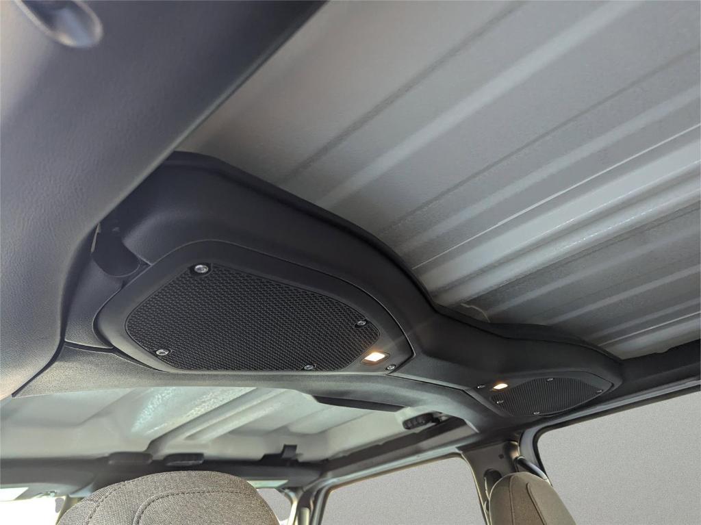 new 2025 Jeep Gladiator car, priced at $43,896