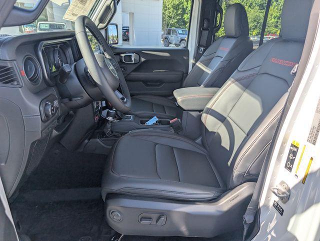 new 2025 Jeep Gladiator car, priced at $56,112