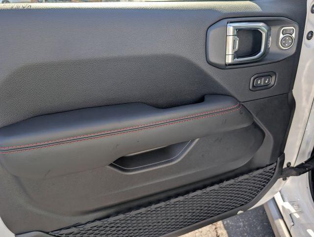 new 2025 Jeep Gladiator car, priced at $56,112