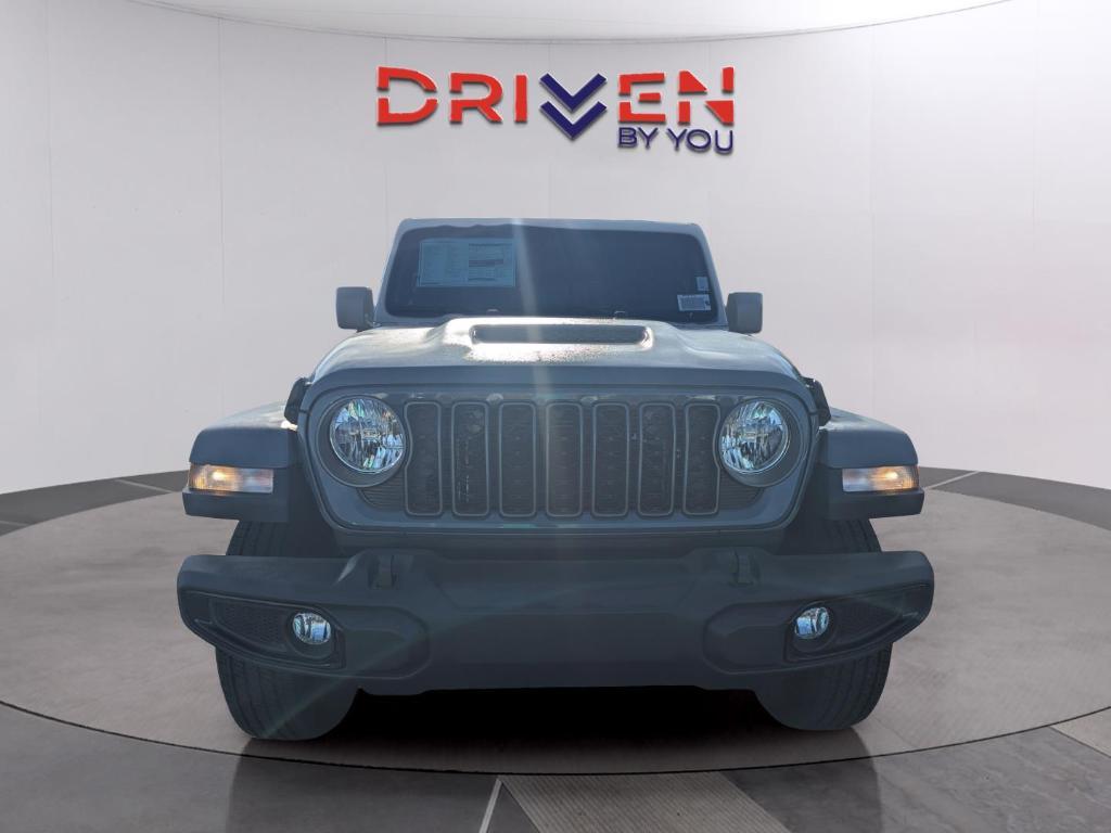 new 2025 Jeep Gladiator car, priced at $42,213