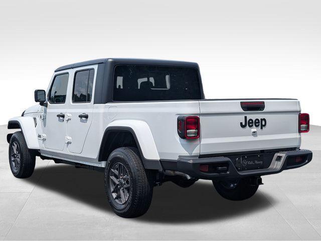 new 2025 Jeep Gladiator car, priced at $49,105