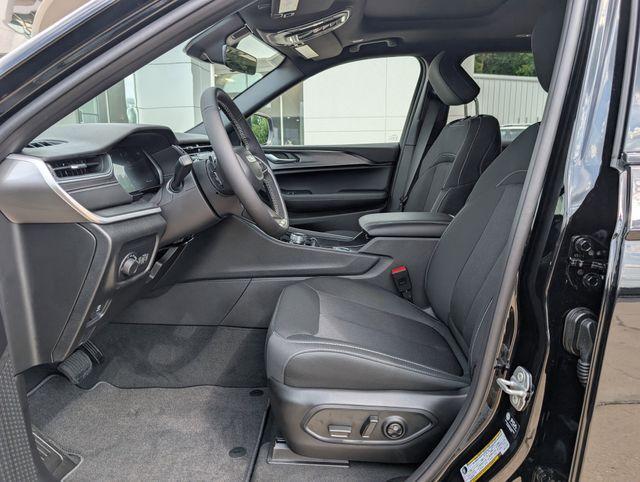 new 2025 Jeep Grand Cherokee L car, priced at $38,615