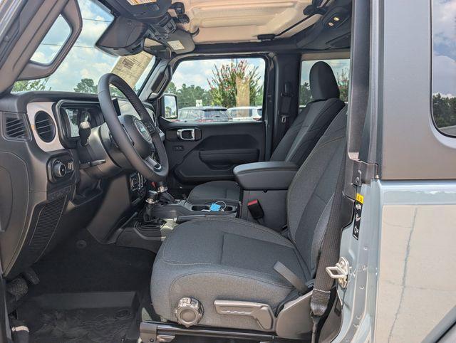 new 2025 Jeep Wrangler car, priced at $40,431