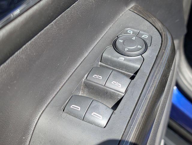 used 2023 GMC Acadia car, priced at $25,999