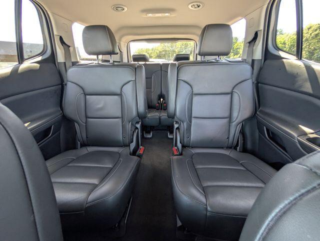 used 2023 GMC Acadia car, priced at $25,999