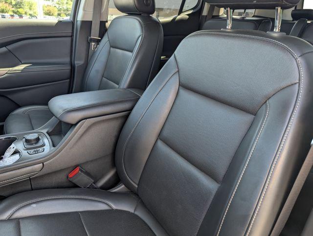 used 2023 GMC Acadia car, priced at $25,999