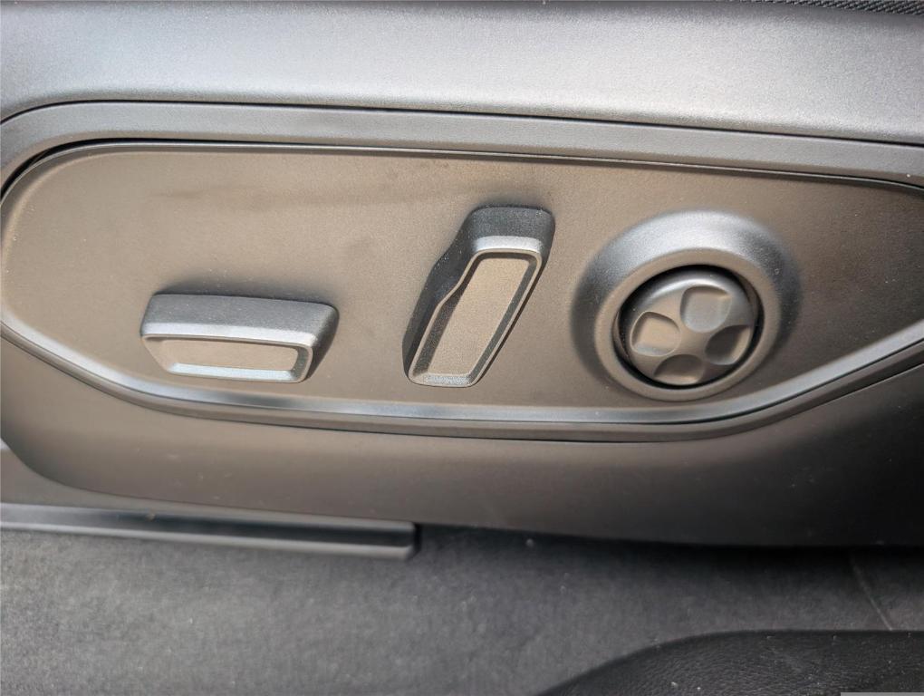 new 2025 Jeep Grand Cherokee L car, priced at $31,660