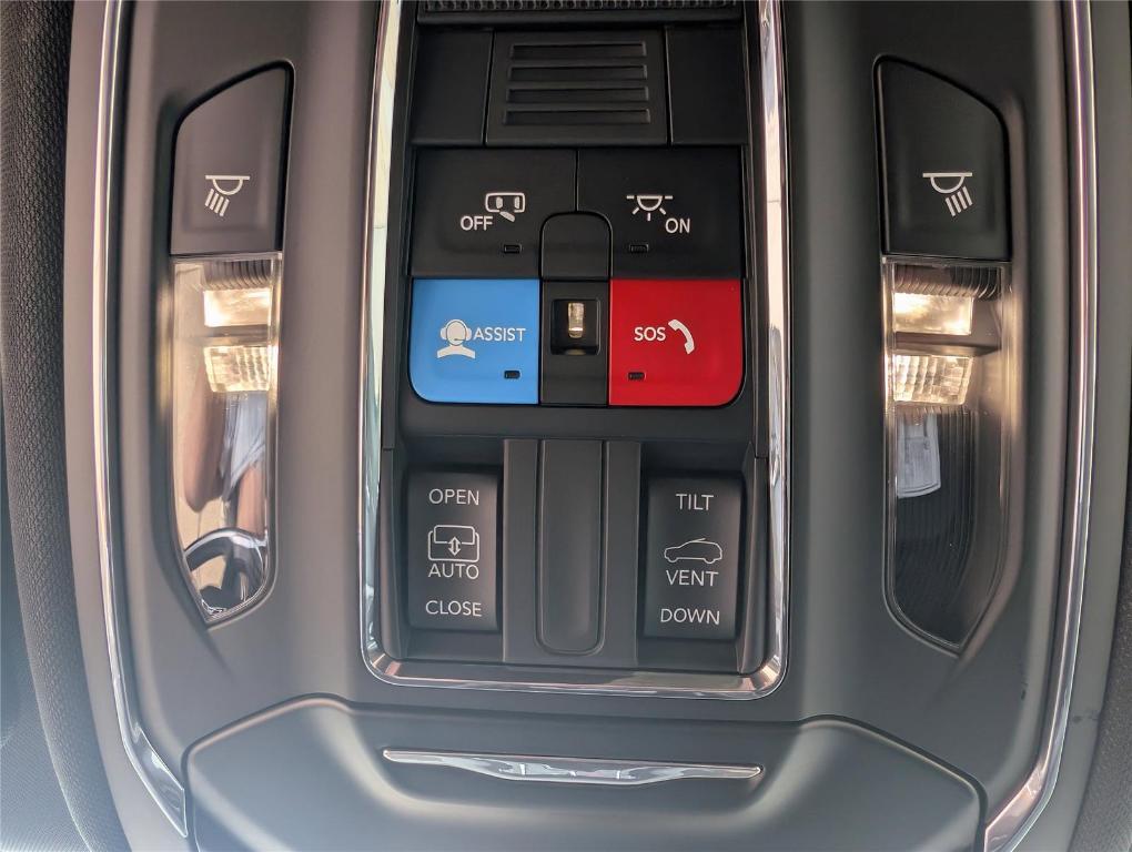 new 2025 Jeep Grand Cherokee L car, priced at $31,660