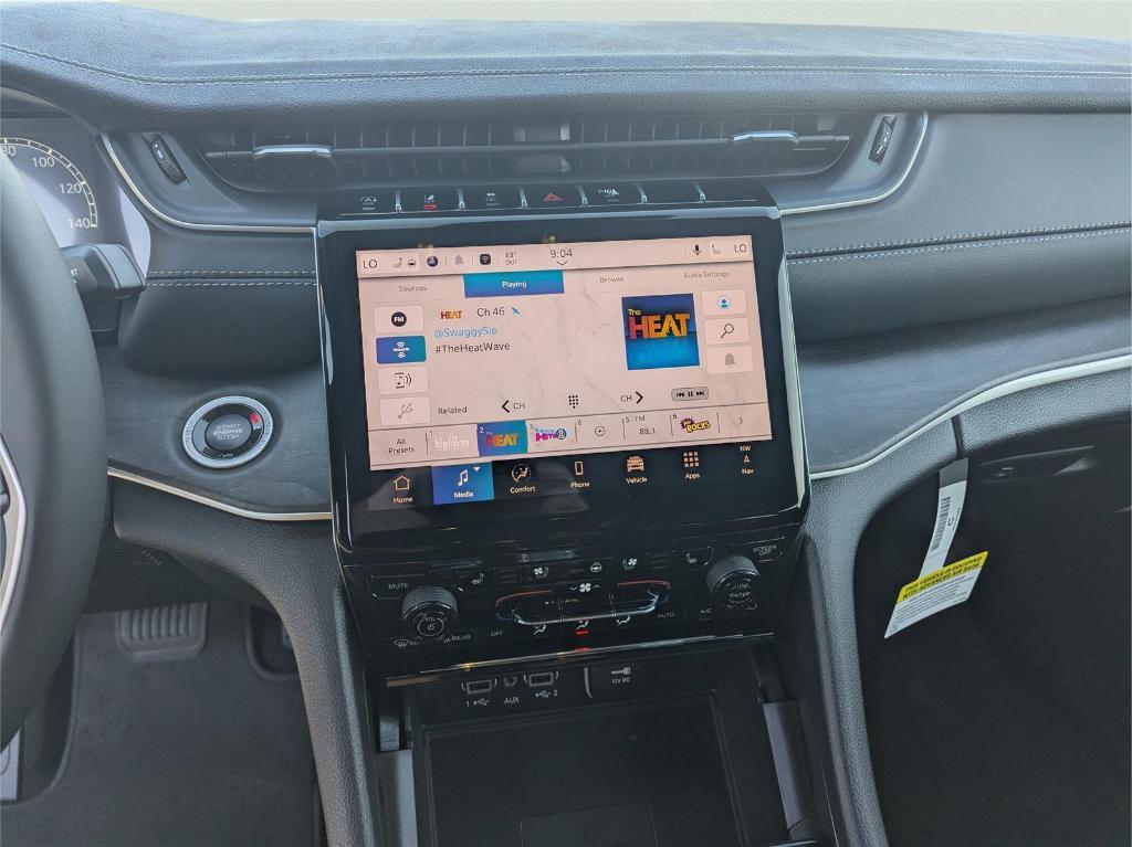 new 2025 Jeep Grand Cherokee car, priced at $49,611