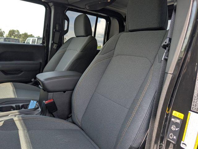 new 2025 Jeep Gladiator car, priced at $49,145