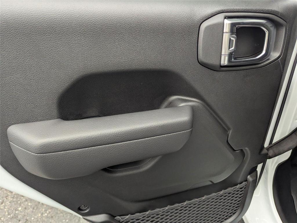 new 2026 Jeep Wrangler car, priced at $46,227