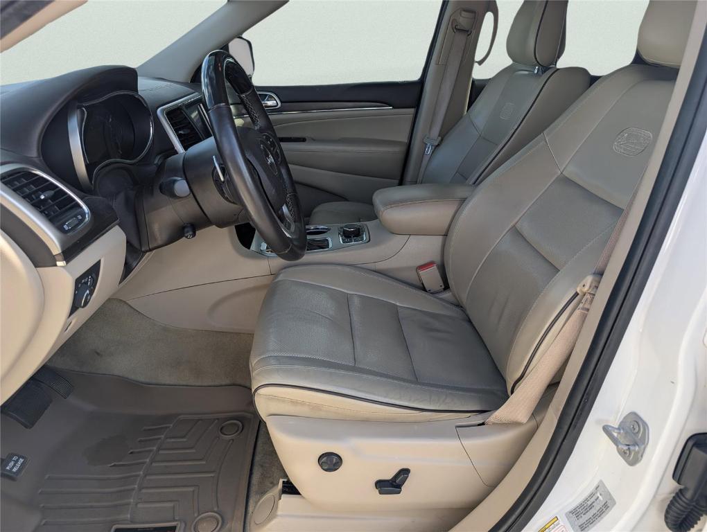 used 2016 Jeep Grand Cherokee car, priced at $14,372