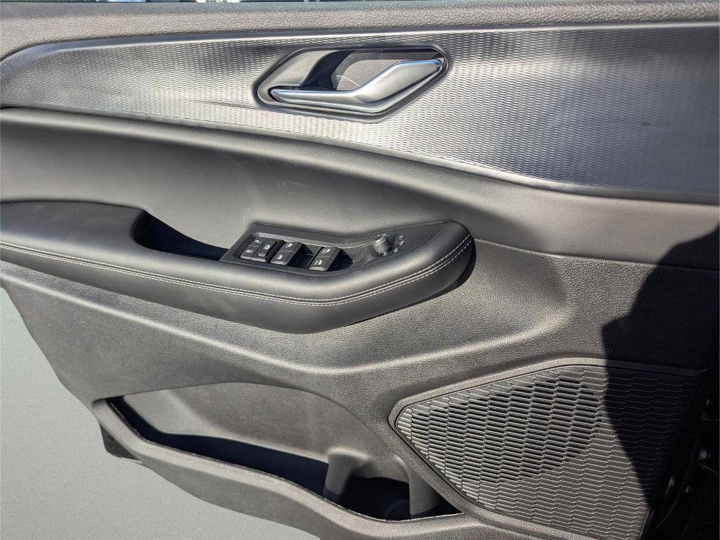 new 2025 Jeep Grand Cherokee car, priced at $41,902