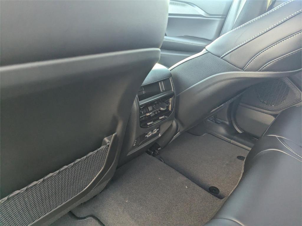 new 2025 Jeep Grand Cherokee car, priced at $41,902