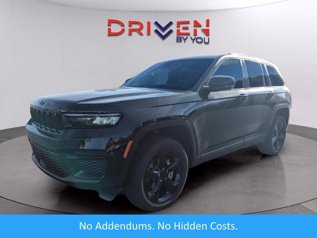 new 2025 Jeep Grand Cherokee car, priced at $41,902