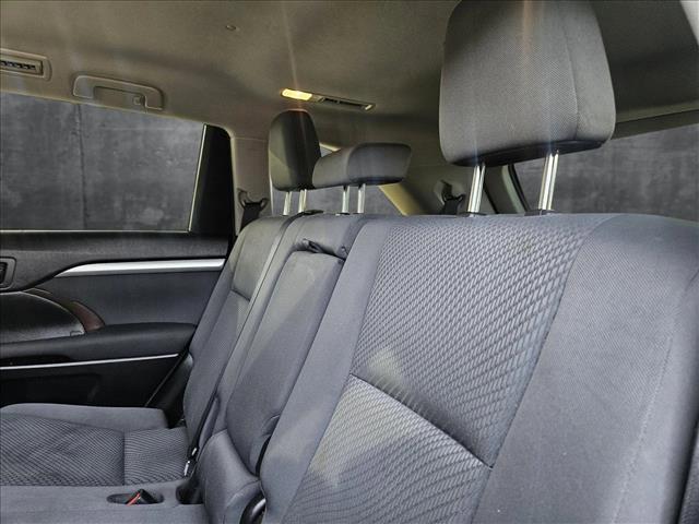 used 2015 Toyota Highlander car, priced at $12,621