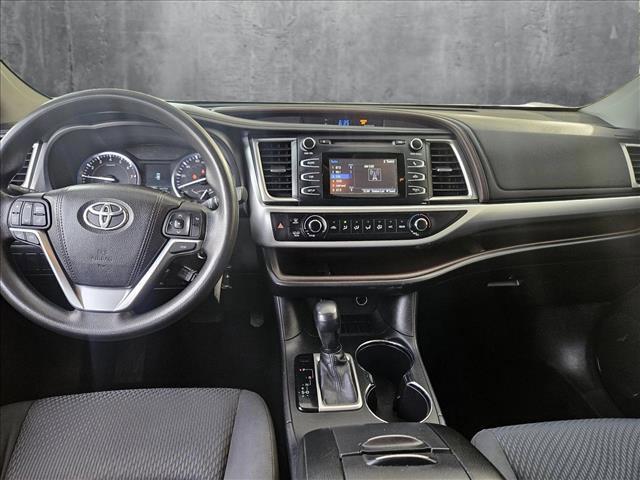 used 2015 Toyota Highlander car, priced at $12,621