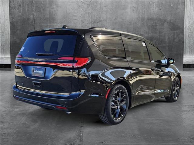 new 2025 Chrysler Pacifica car, priced at $50,958