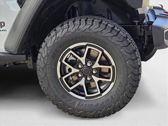 new 2025 Jeep Wrangler car, priced at $48,860