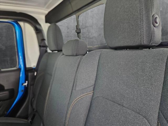 new 2025 Jeep Gladiator car, priced at $42,577