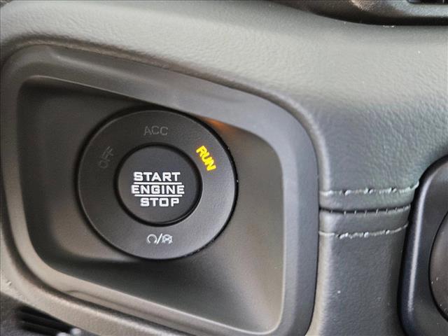 new 2025 Jeep Gladiator car, priced at $45,764