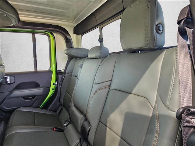 new 2025 Jeep Gladiator car, priced at $45,764