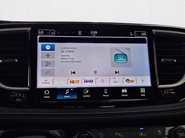 new 2025 Chrysler Pacifica car, priced at $37,266