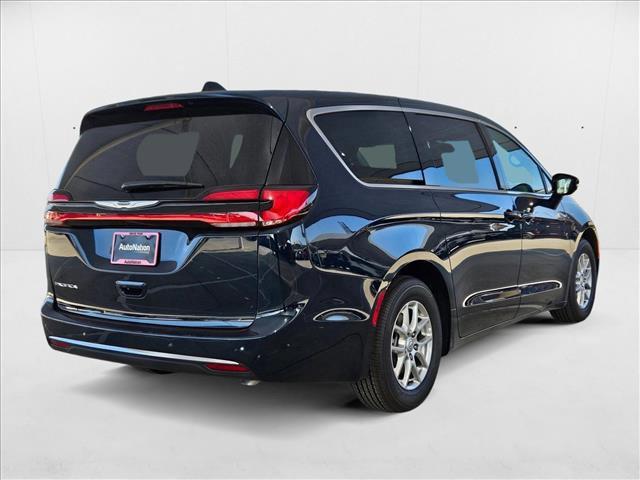 new 2025 Chrysler Pacifica car, priced at $37,266