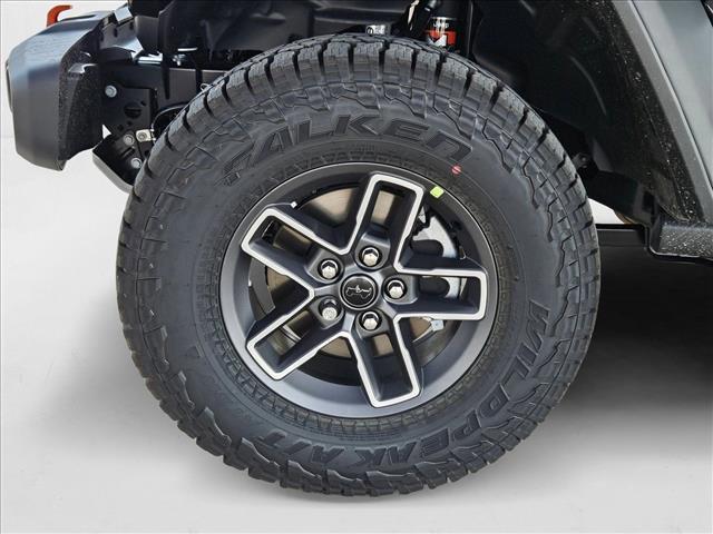 new 2025 Jeep Gladiator car, priced at $45,909