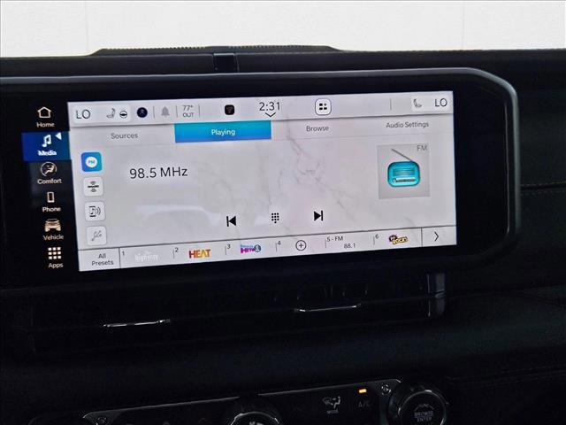 new 2025 Jeep Gladiator car, priced at $45,909
