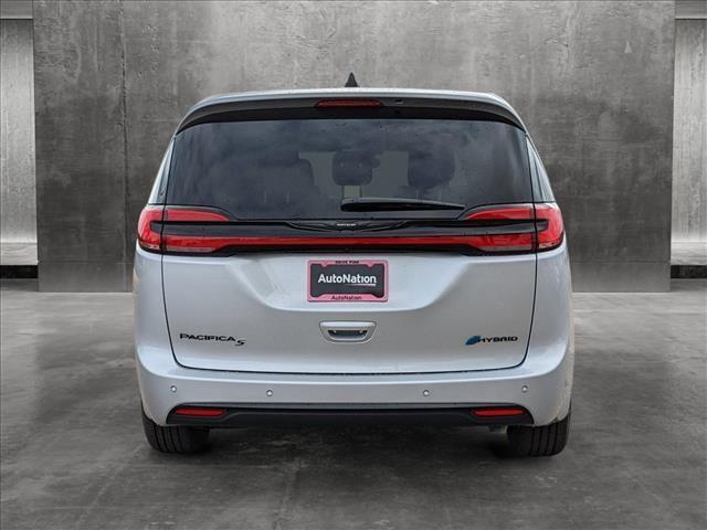 new 2023 Chrysler Pacifica Hybrid car, priced at $46,976