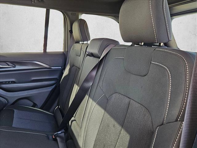 new 2025 Jeep Grand Cherokee car, priced at $34,572