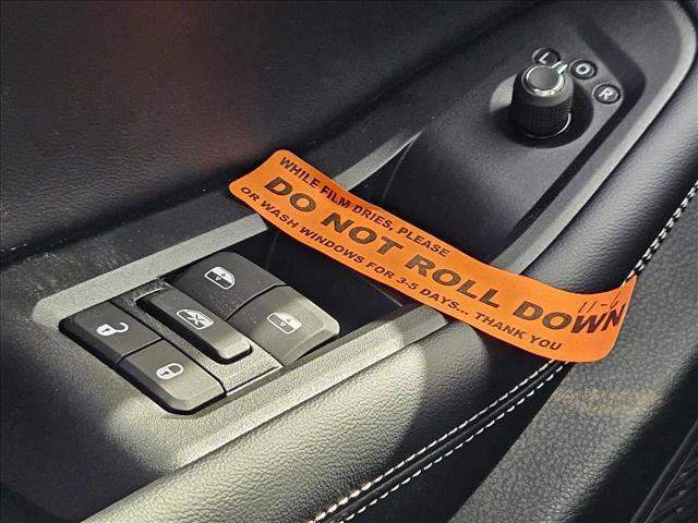 new 2025 Jeep Grand Cherokee car, priced at $34,572