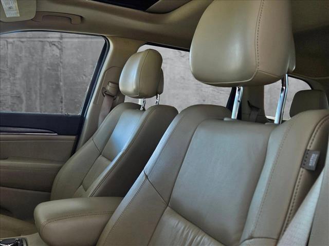 used 2015 Jeep Grand Cherokee car, priced at $18,395