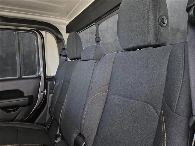 new 2025 Jeep Gladiator car, priced at $40,170