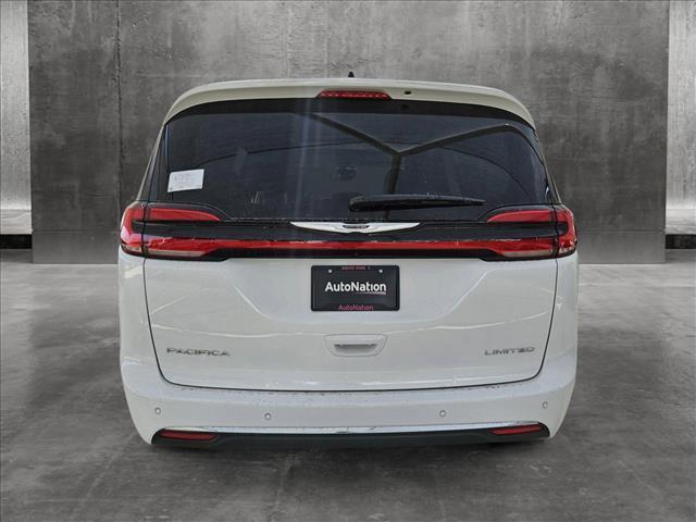 new 2024 Chrysler Pacifica car, priced at $46,672