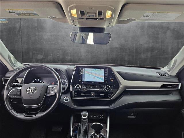 used 2021 Toyota Highlander car, priced at $31,621