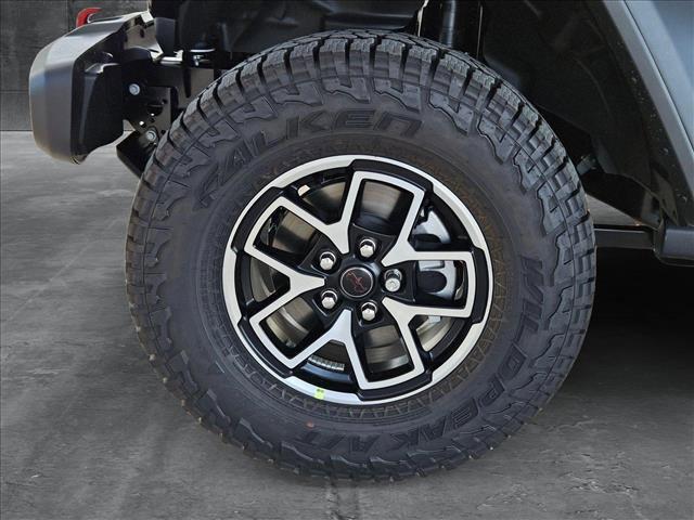 new 2025 Jeep Gladiator car, priced at $45,516