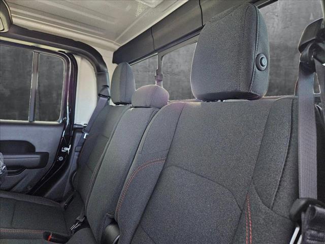 new 2025 Jeep Gladiator car, priced at $45,516