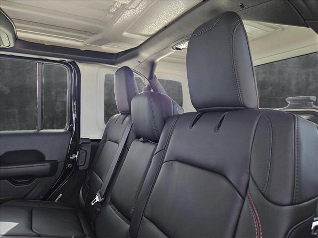 new 2025 Jeep Wrangler car, priced at $54,271