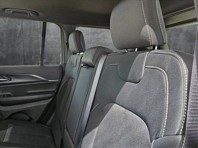 new 2025 Jeep Grand Cherokee car, priced at $34,697