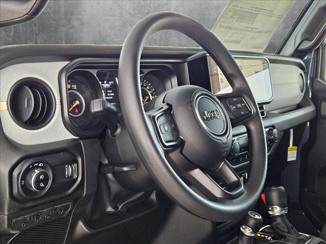 new 2025 Jeep Gladiator car, priced at $39,237