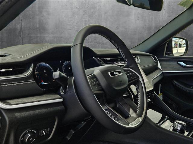 new 2025 Jeep Grand Cherokee L car, priced at $38,235
