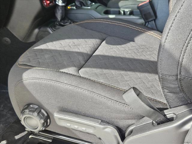 new 2025 Jeep Gladiator car, priced at $43,577